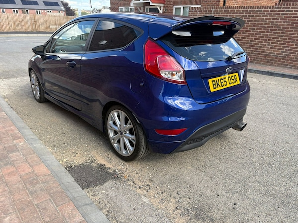 Used Ford Fiesta 2015 for sale - 76120486: Photo 3