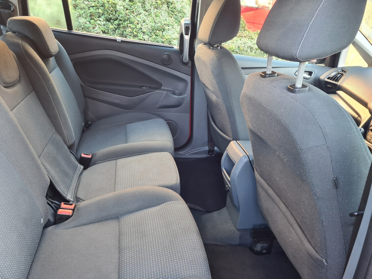 Used Ford Grand C-Max 2012 for sale - 76379028: Photo 9