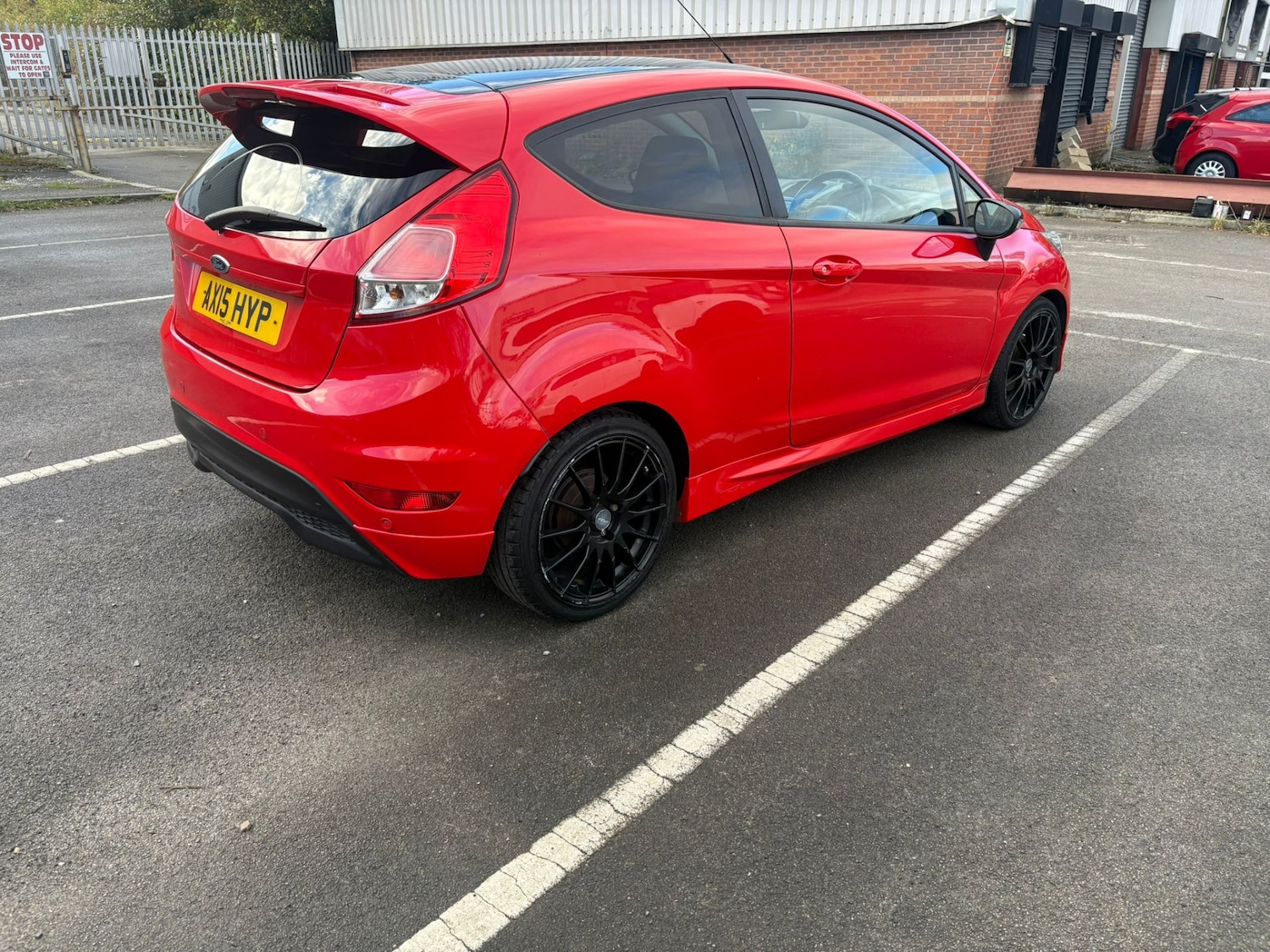 Used Ford Fiesta 2015 for sale - 77055935: Photo 6