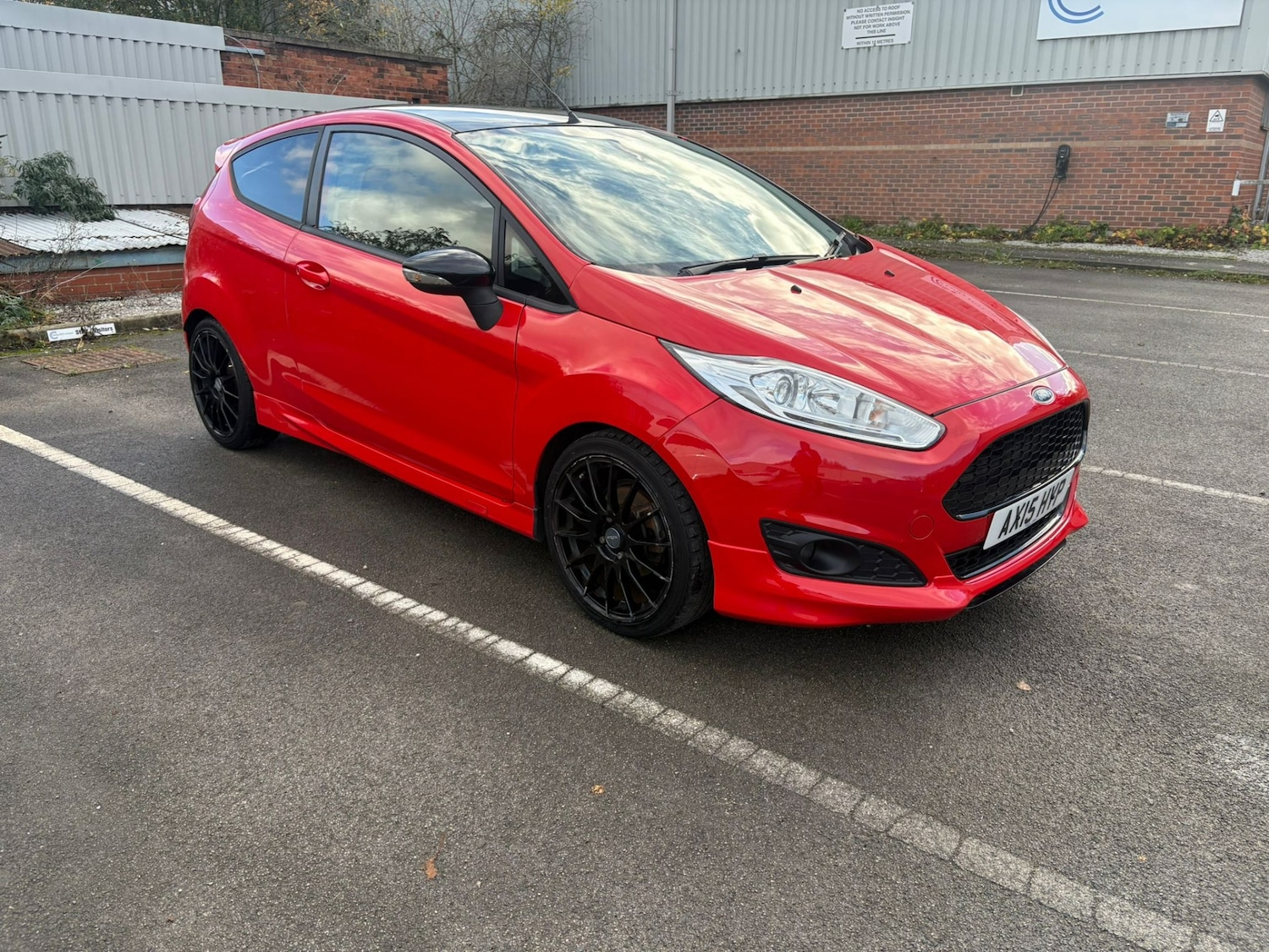Used Ford Fiesta 2015 for sale - 77055935: Photo 7