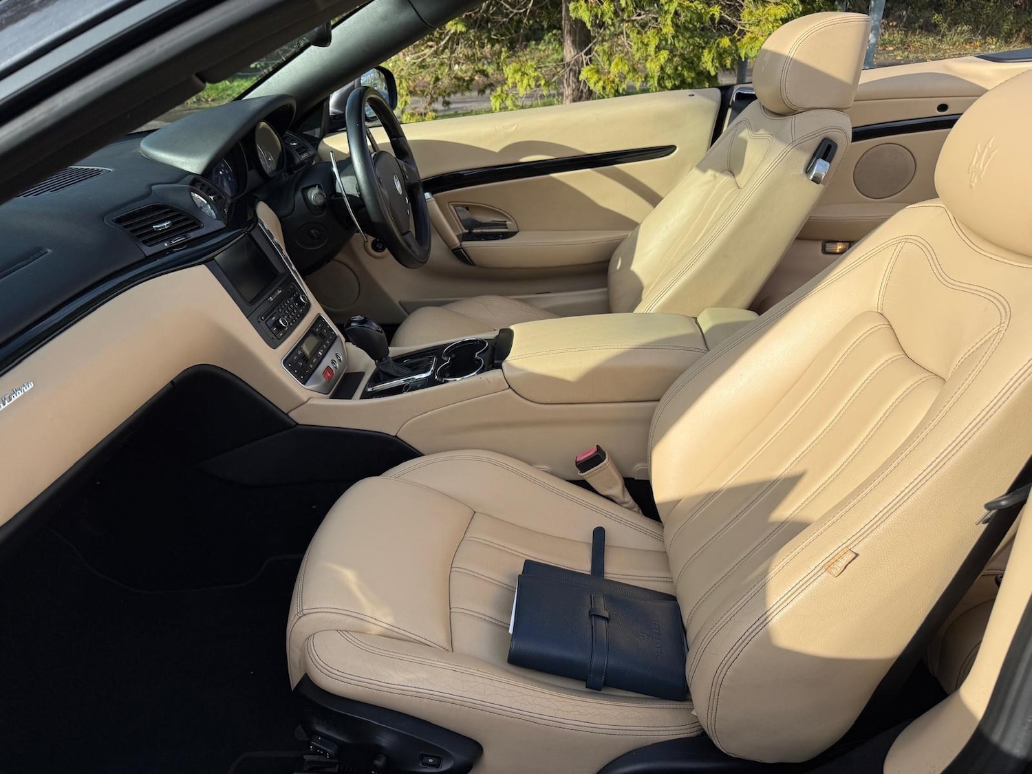 Used Maserati GranCabrio 2011 for sale - 76638518: Photo 10