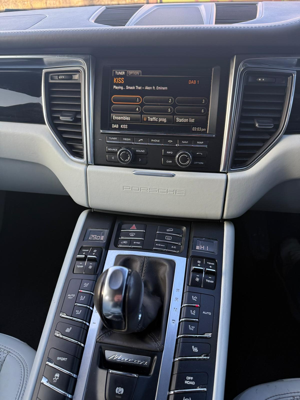 Used Porsche Macan 2015 for sale - 77628857: Photo 15