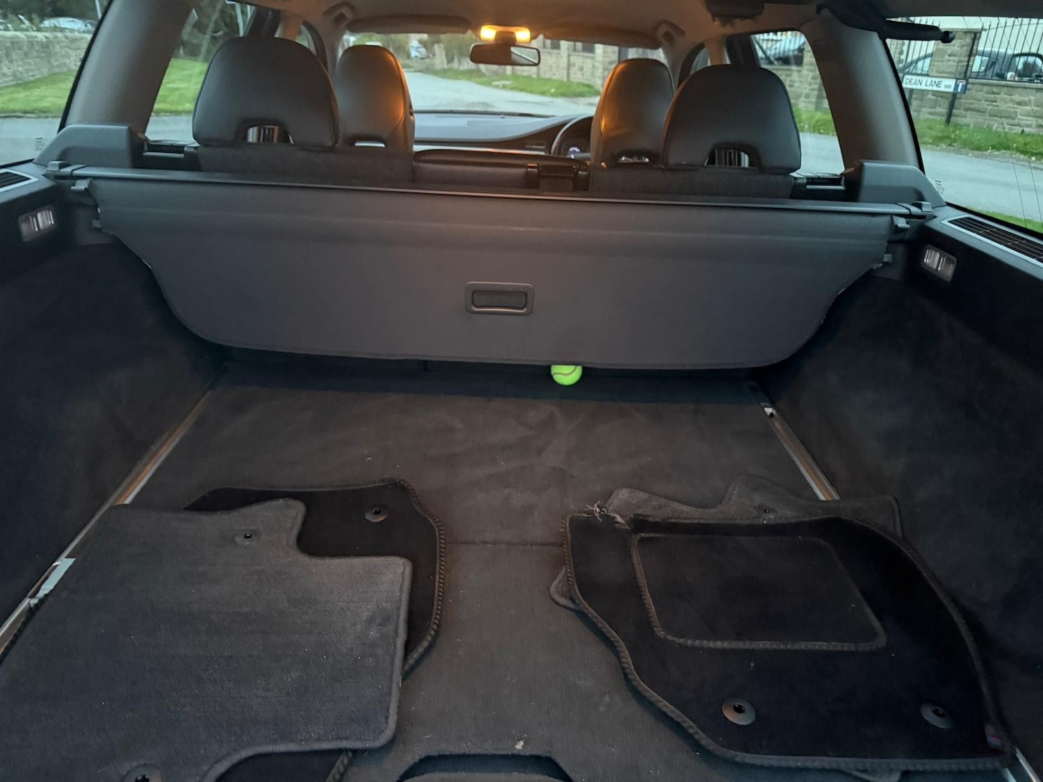 Used Volvo XC70 2010 for sale - 76543081: Photo 9