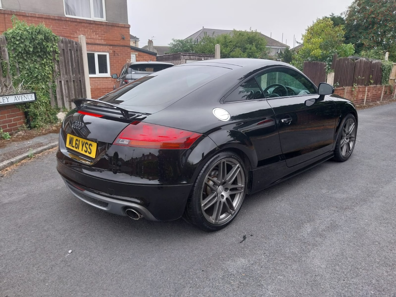 Used Audi TT 2011 for sale - 76565640: Photo 2