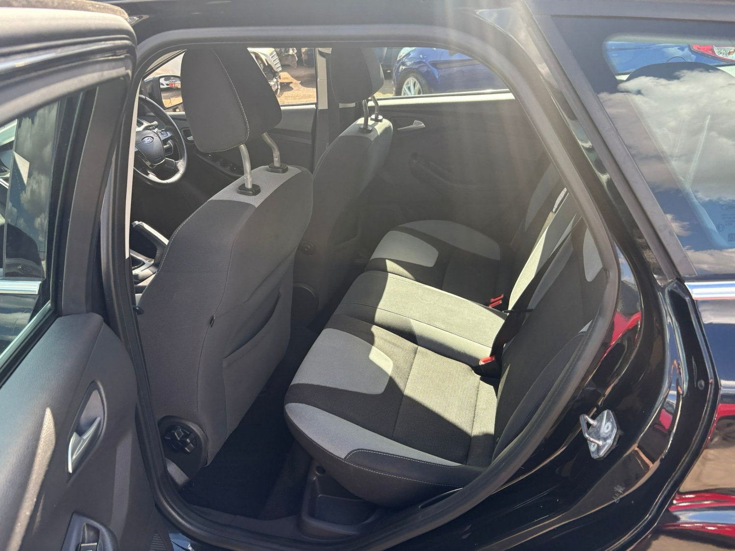 Used Ford Focus 2013 for sale - 76412579: Photo 13