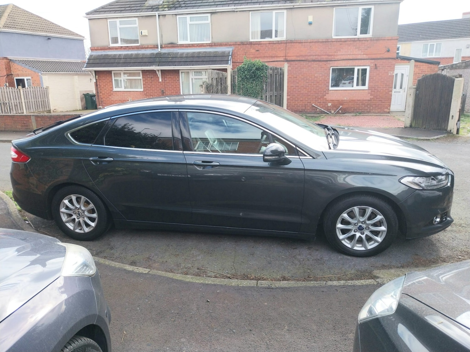 Used Ford Mondeo 2015 for sale - 77818528: Photo 2