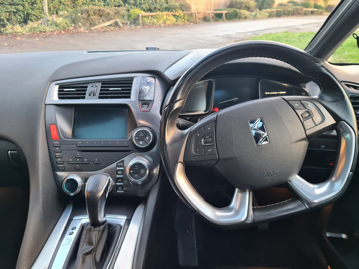 Used Citroen DS5 2015 for sale - 76694675: Photo 10