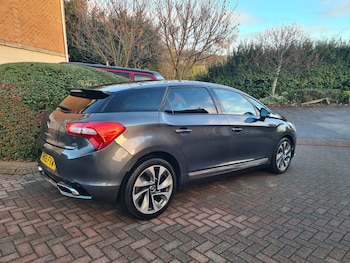Used Citroen DS5 2015 for sale - 76694675: Photo
