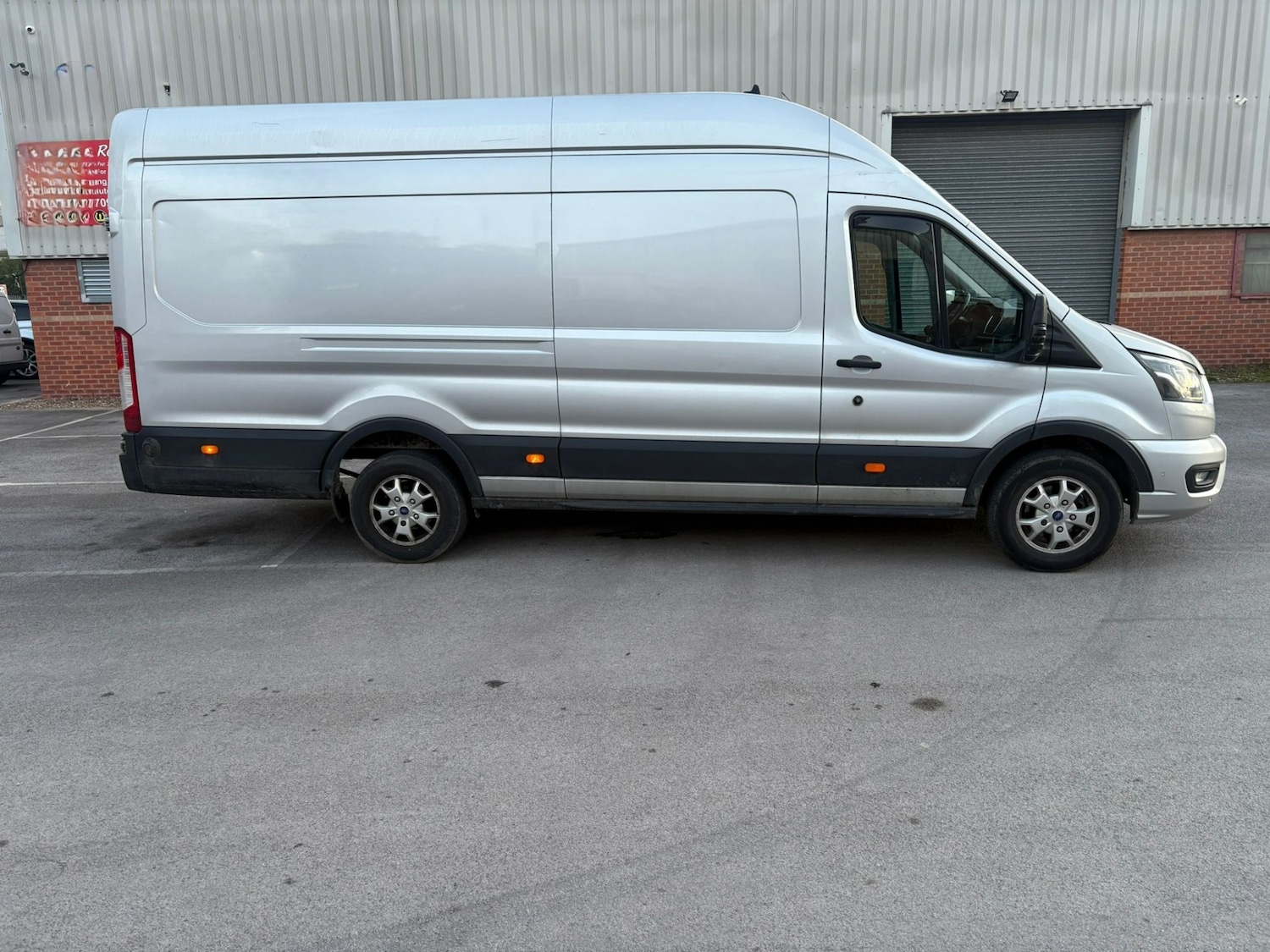 Used Ford Transit 2021 for sale - 78216230: Photo 2