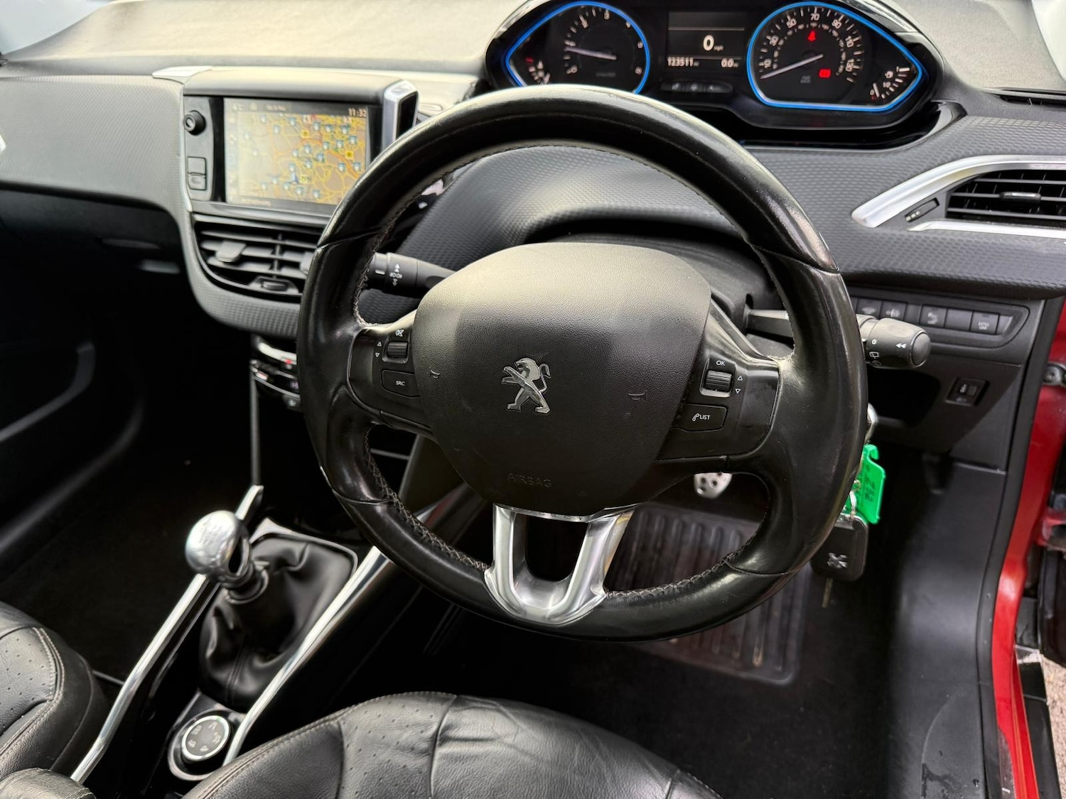 Used Peugeot 2008 2015 for sale - 77427089: Photo 10