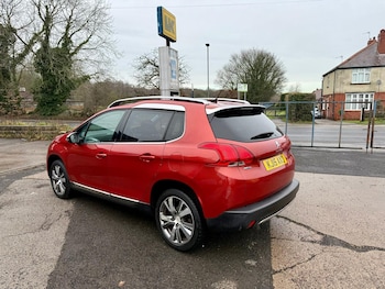 Used Peugeot 2008 2015 for sale - 77427089: Photo