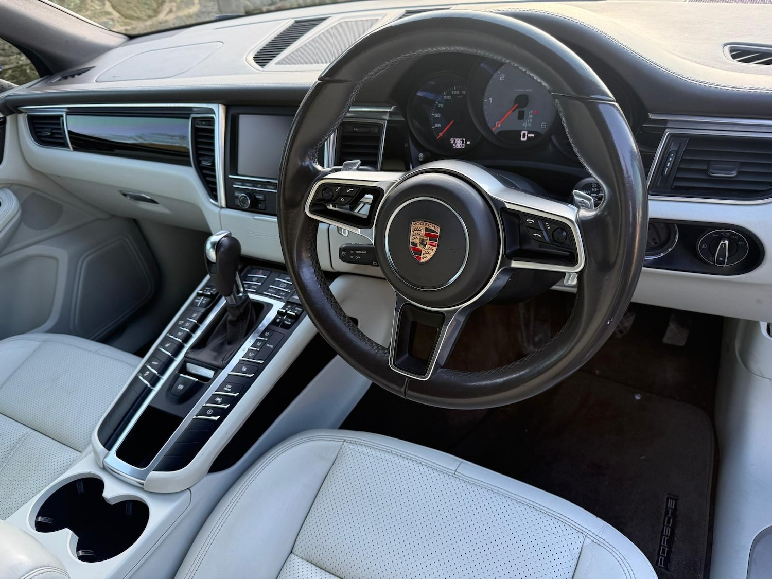 Used Porsche Macan 2015 for sale - 77354961: Photo 10