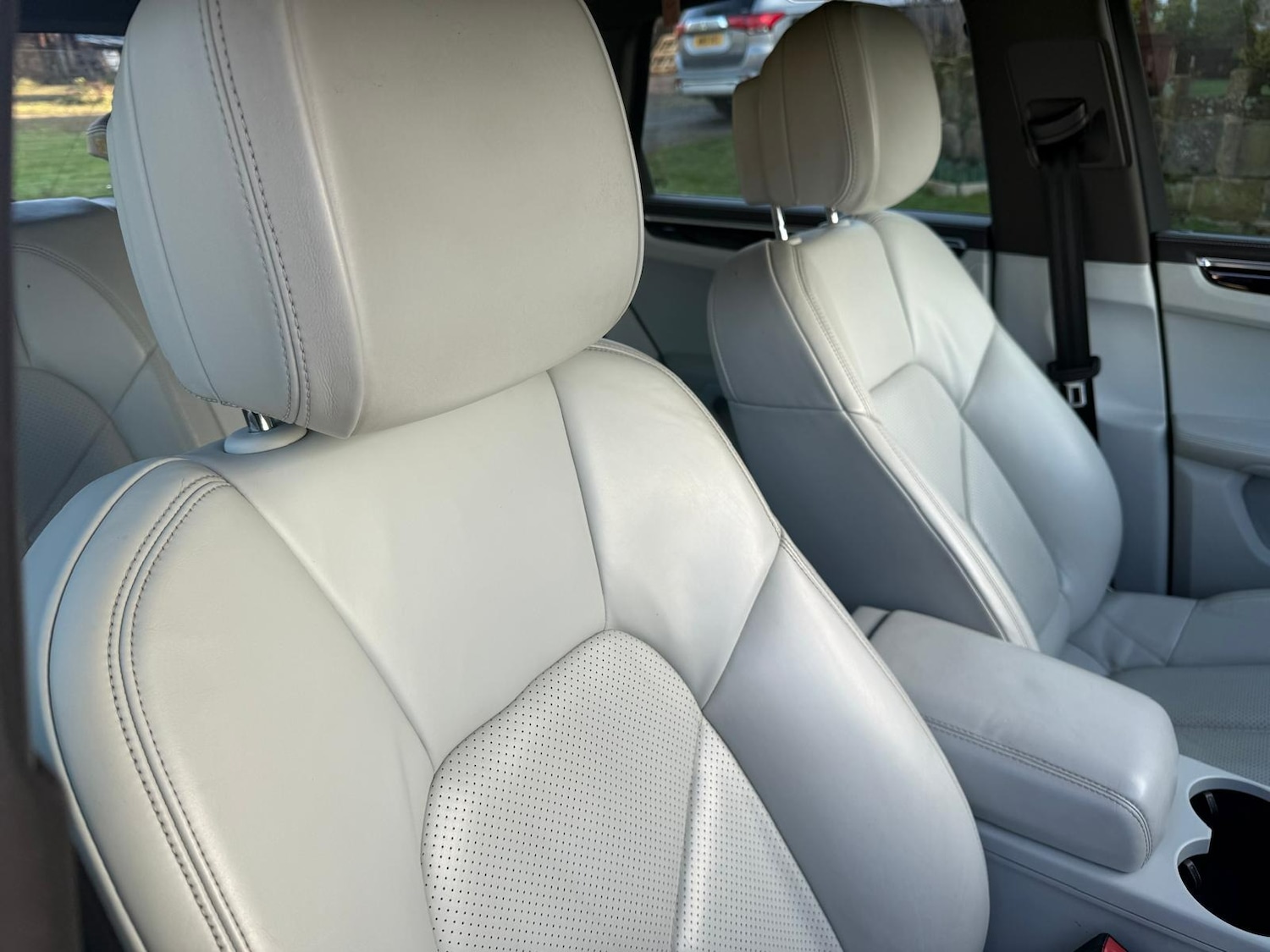 Used Porsche Macan 2015 for sale - 77354961: Photo 11