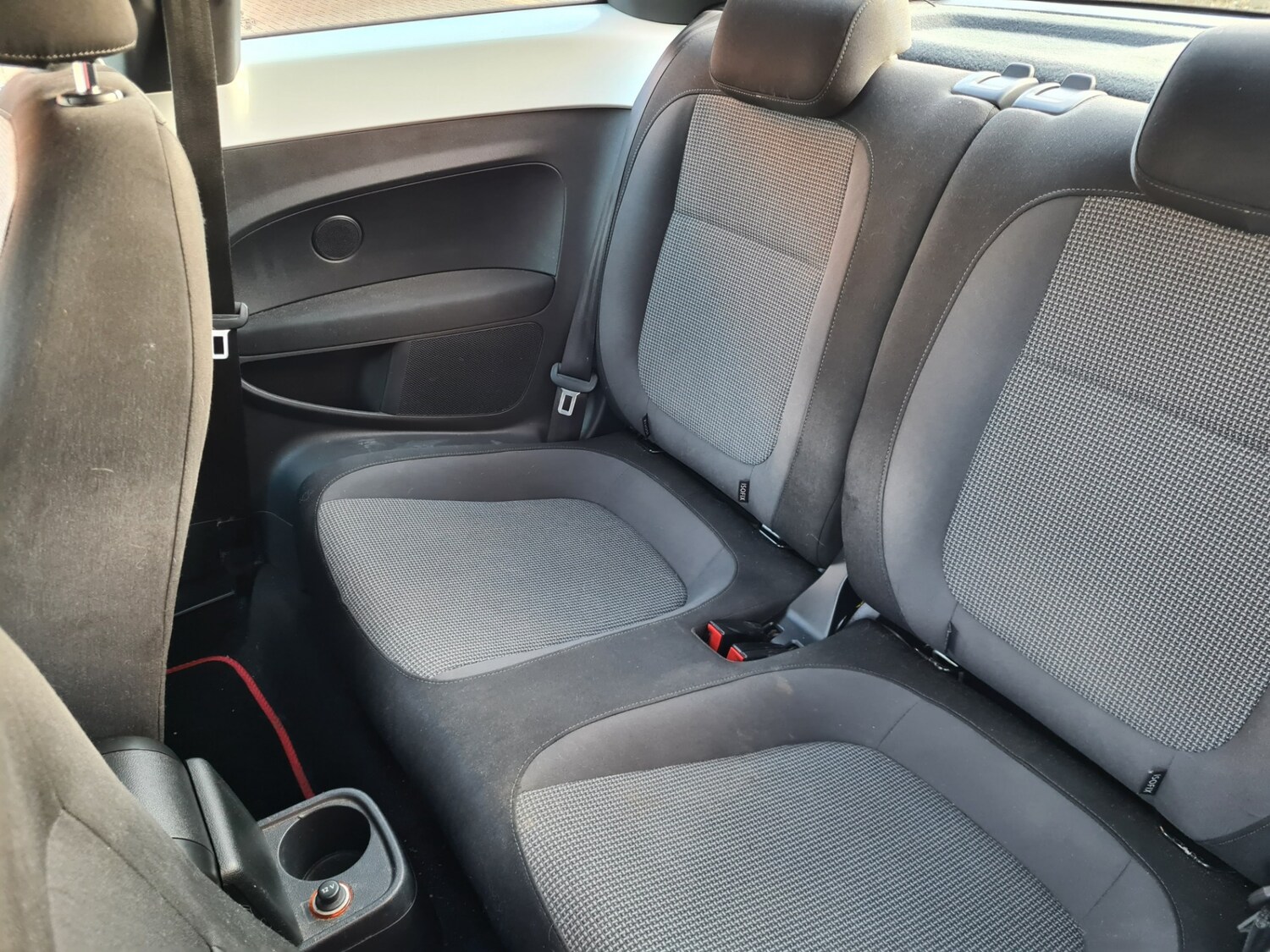 Used Volkswagen Beetle 2014 for sale - 77654034: Photo 12