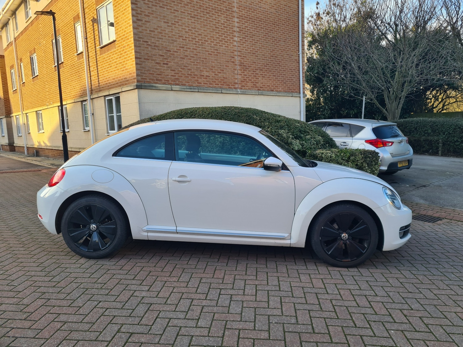 Used Volkswagen Beetle 2014 for sale - 77654034: Photo 2