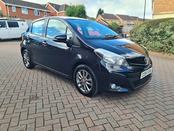 Used Toyota Yaris 2014 for sale - 79582796: Photo