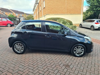 Used Toyota Yaris 2014 for sale - 79582796: Photo