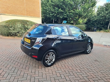 Used Toyota Yaris 2014 for sale - 79582796: Photo
