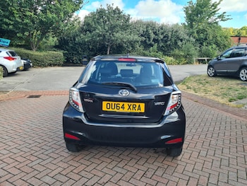 Used Toyota Yaris 2014 for sale - 79582796: Photo