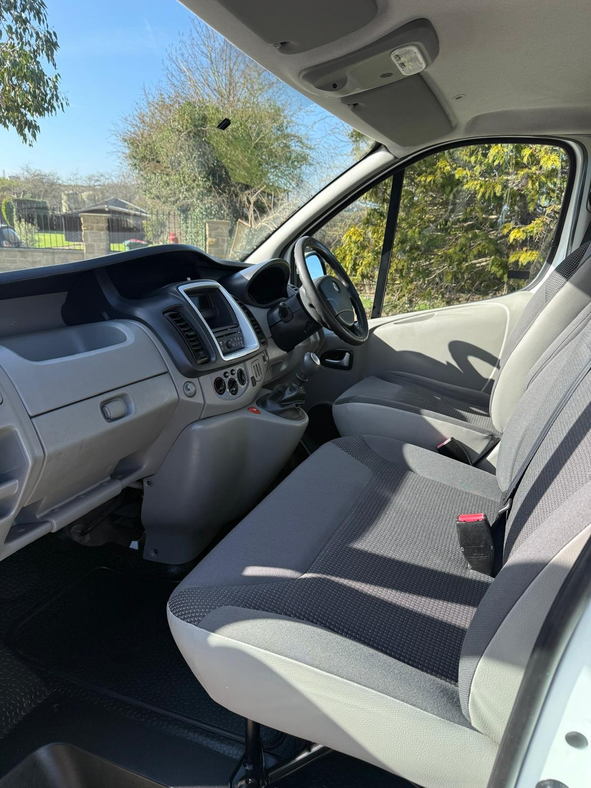 Used Vauxhall Vivaro 2014 for sale - 77733371: Photo 2