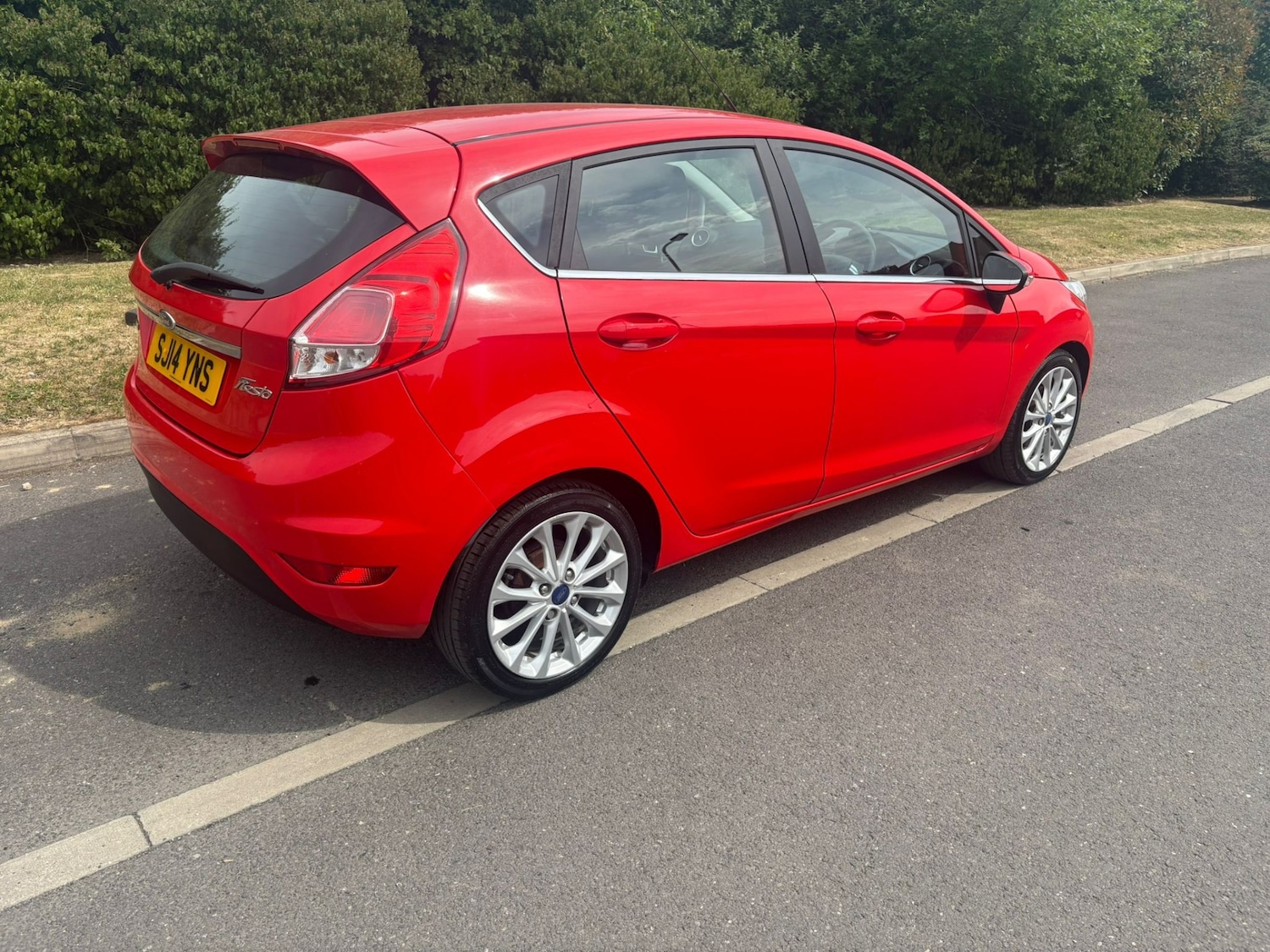 Used Ford Fiesta 2014 for sale - 76412433: Photo 2
