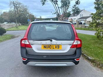 Used Volvo XC70 2010 for sale - 76198708: Photo