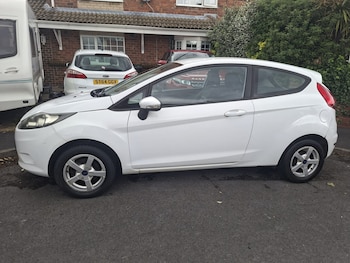 Used Ford Fiesta 2010 for sale - 78953774: Photo