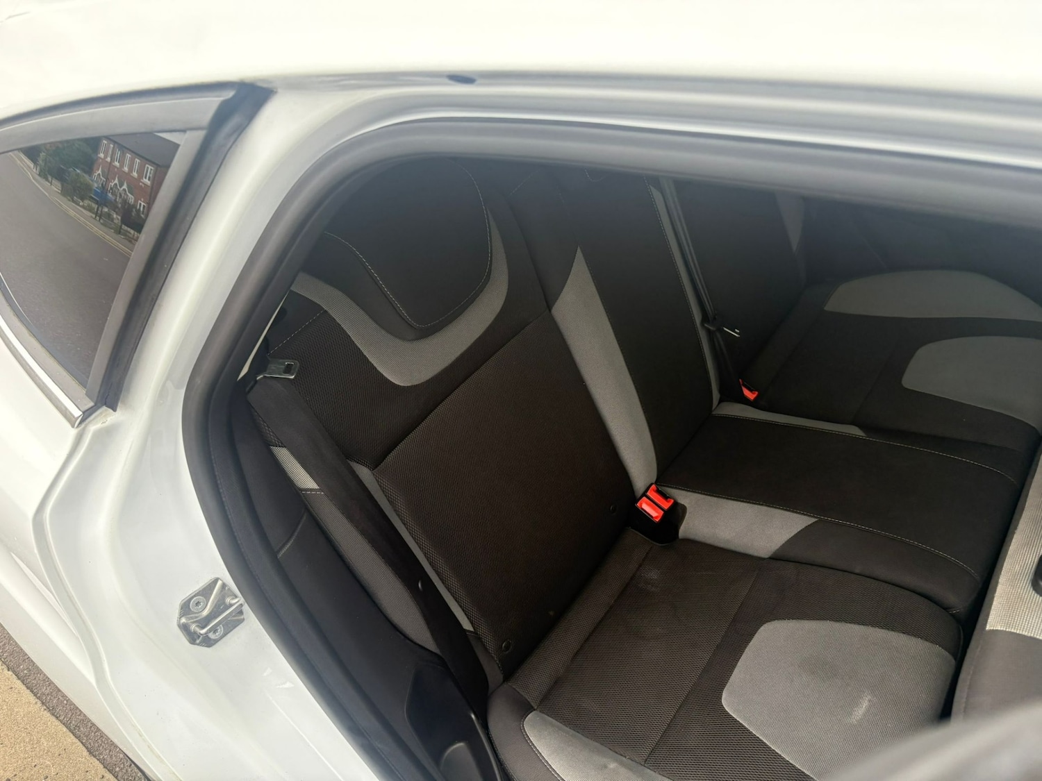 Used Ford Focus 2014 for sale - 76351423: Photo 10