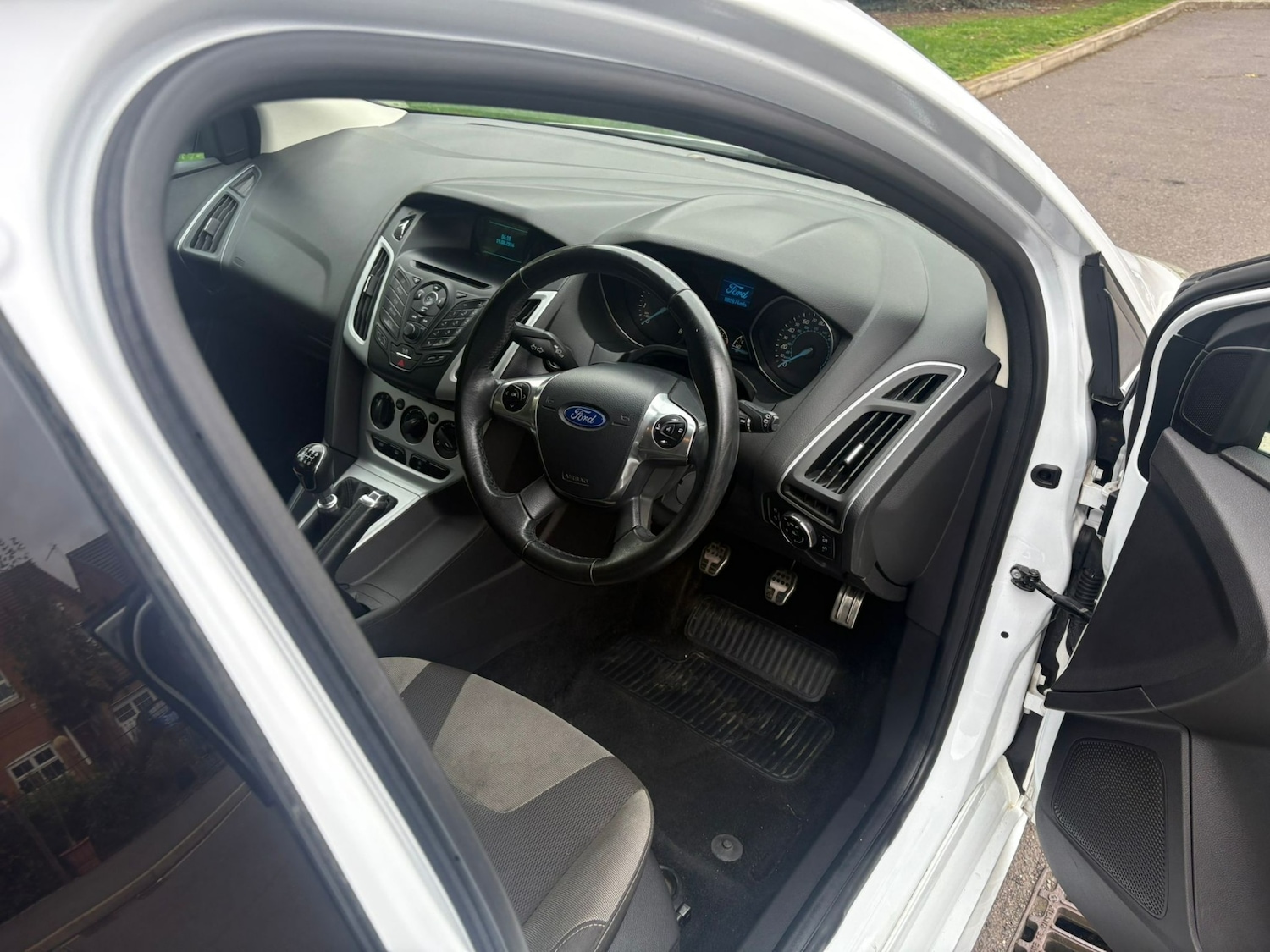 Used Ford Focus 2014 for sale - 76351423: Photo 11