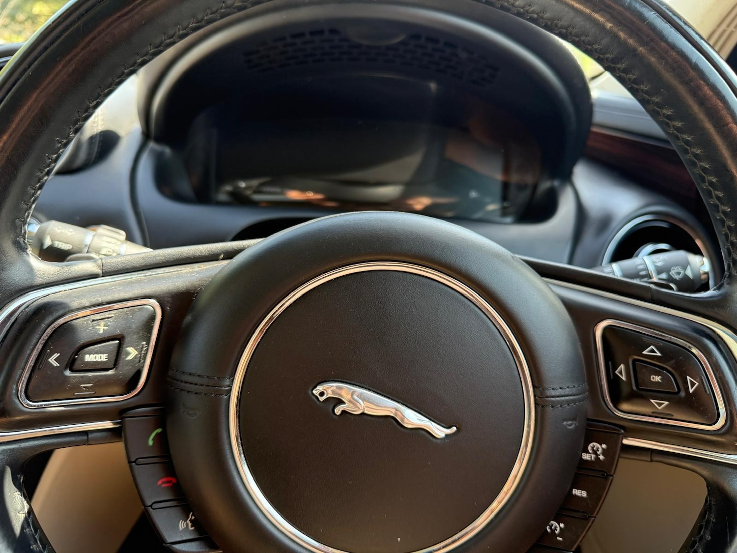 Used Jaguar XJ 2013 for sale - 77789692: Photo 17