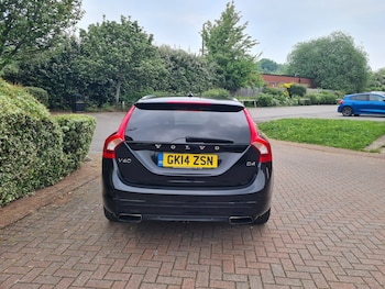 Used Volvo V60 2014 for sale - 78532619: Photo