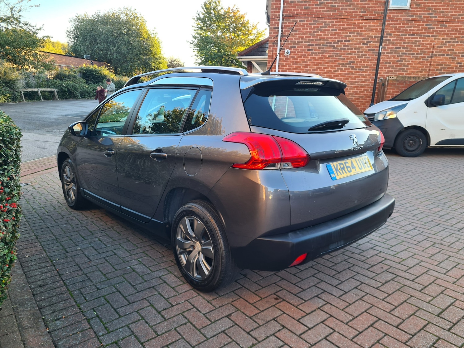 Used Peugeot 2008 2015 for sale - 76895008: Photo 5