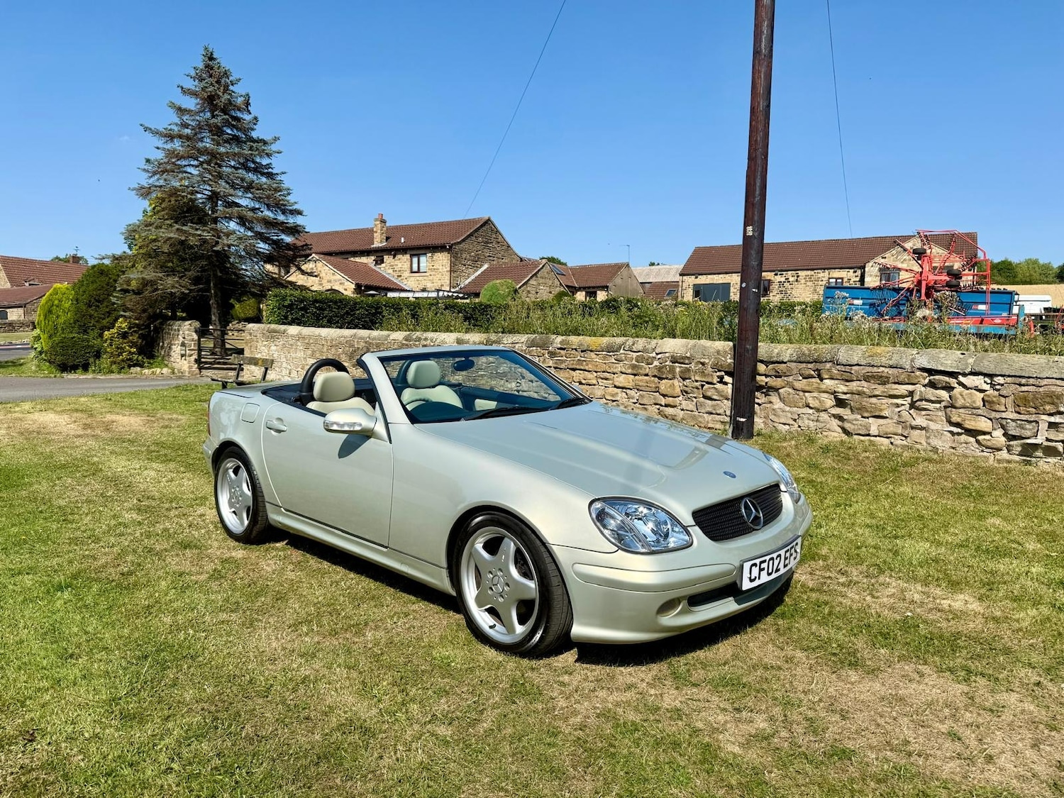 Used Mercedes-Benz SLK 2002 for sale - 77135612: Photo 1
