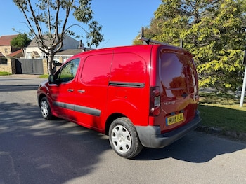 Used Peugeot Partner 2015 for sale - 76064891: Photo