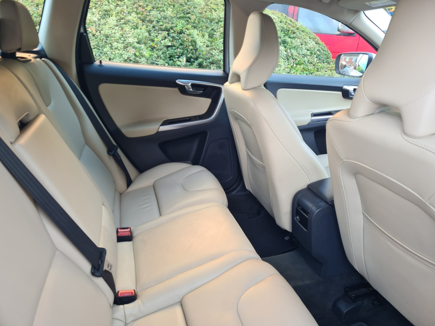 Used Volvo XC60 2014 for sale - 76478285: Photo 10