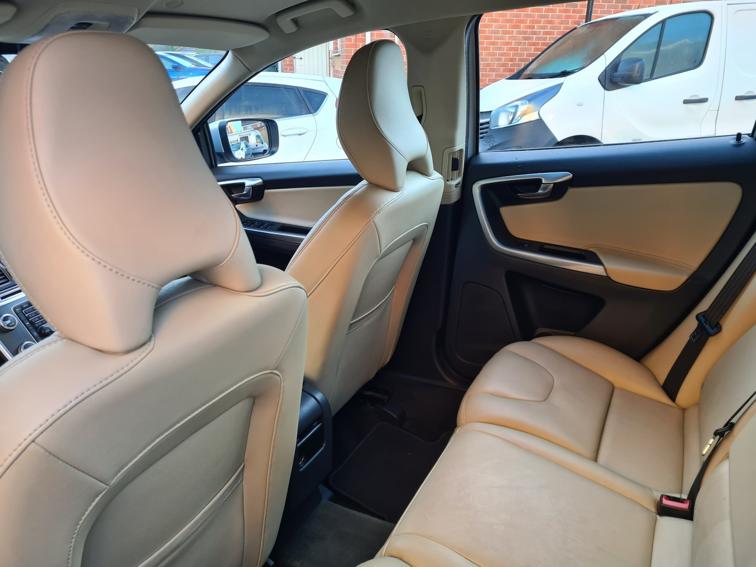 Used Volvo XC60 2014 for sale - 76478285: Photo 13