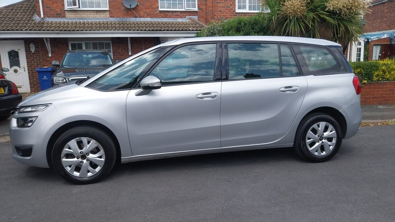 Used Citroen C4 Grand Picasso 2015 for sale - 76479569: Photo 2