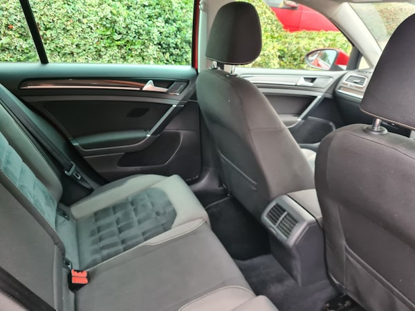 Used Volkswagen Golf 2014 for sale - 76311438: Photo 9