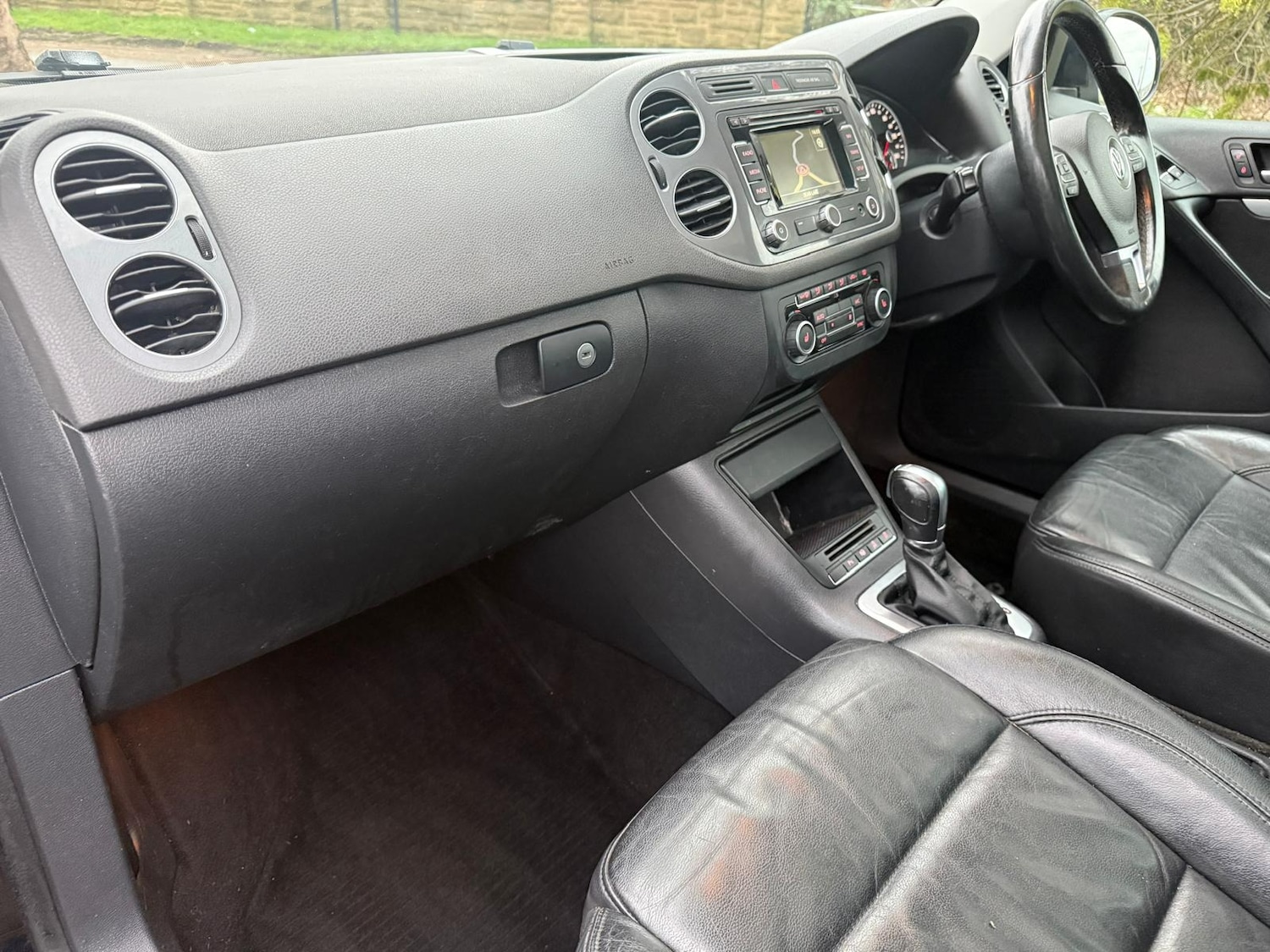 Used Volkswagen Tiguan 2015 for sale - 77803000: Photo 14