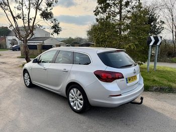 Used Vauxhall Astra 2015 for sale - 79581130: Photo