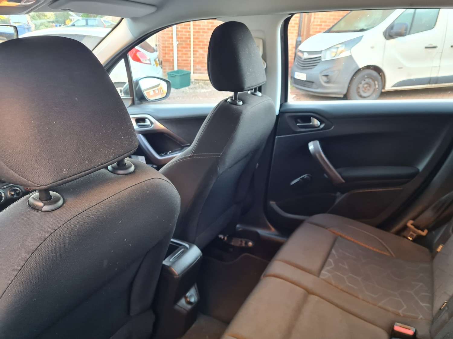 Used Peugeot 2008 2015 for sale - 77427097: Photo 12