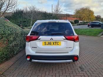 Used Mitsubishi Outlander 2016 for sale - 77100497: Photo
