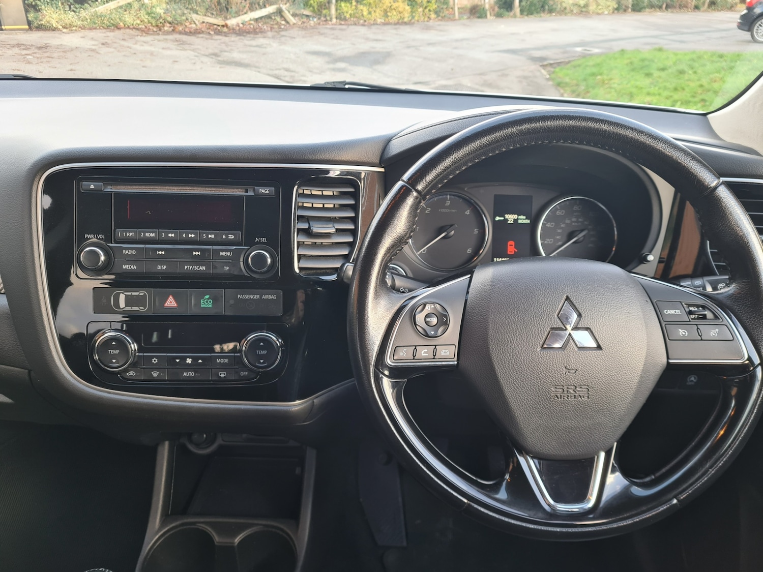 Used Mitsubishi Outlander 2016 for sale - 77100497: Photo 9