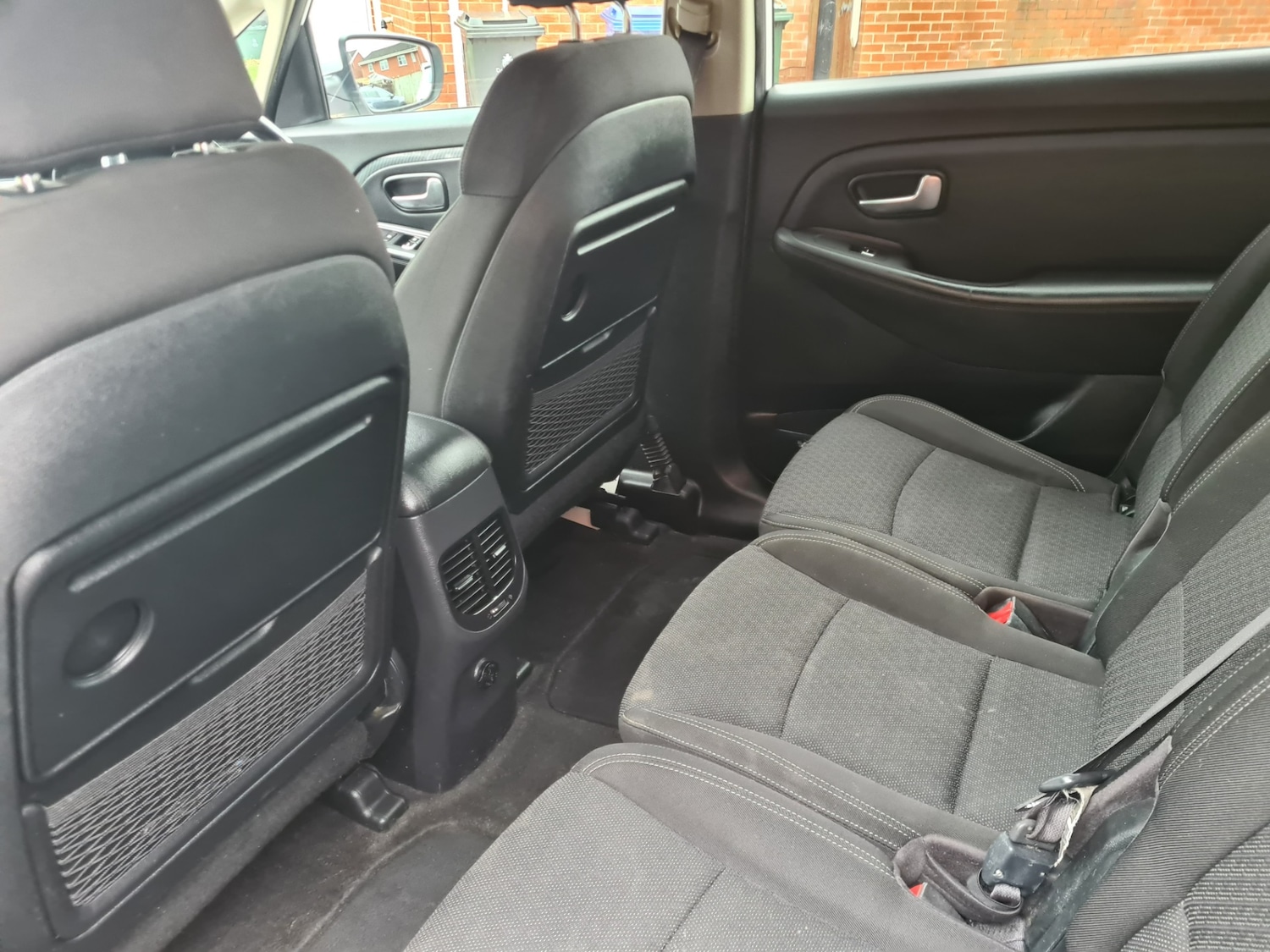 Used Kia Carens 2018 for sale - 77963847: Photo 14