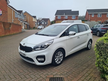 Used Kia Carens 2018 for sale - 77963847: Photo