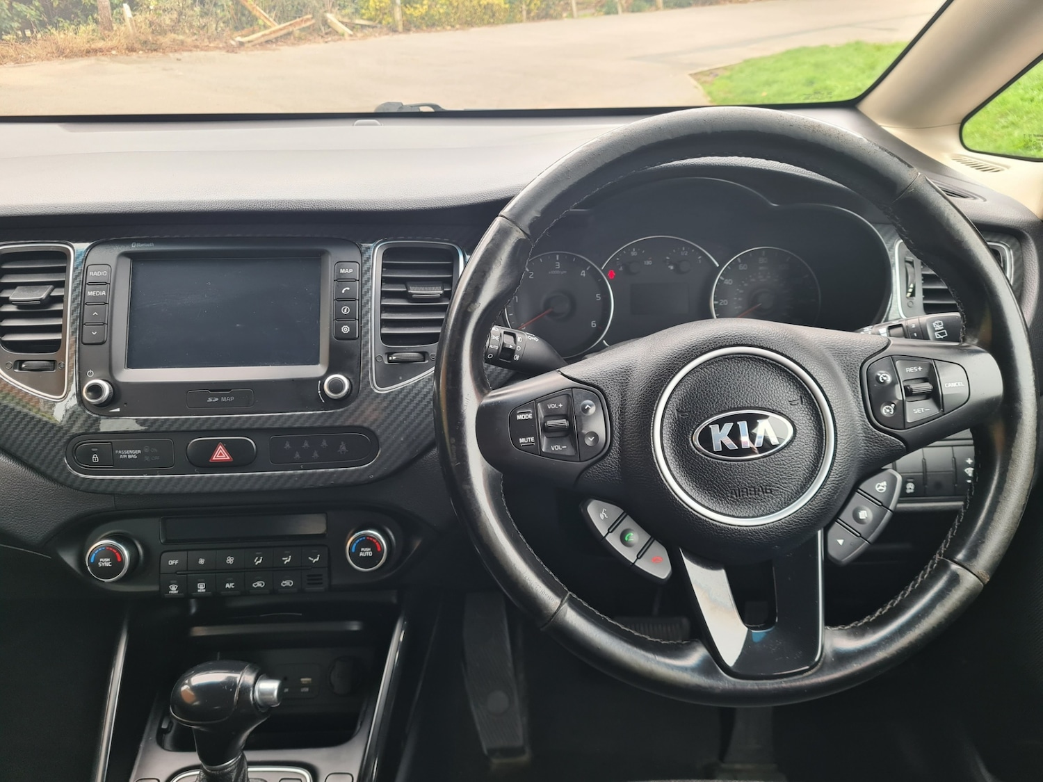 Used Kia Carens 2018 for sale - 77963847: Photo 9