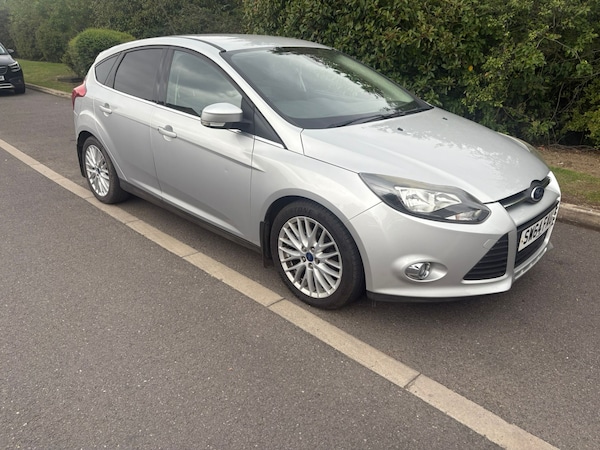 Used Ford Focus 2014 for sale - 76262837: Photo 2
