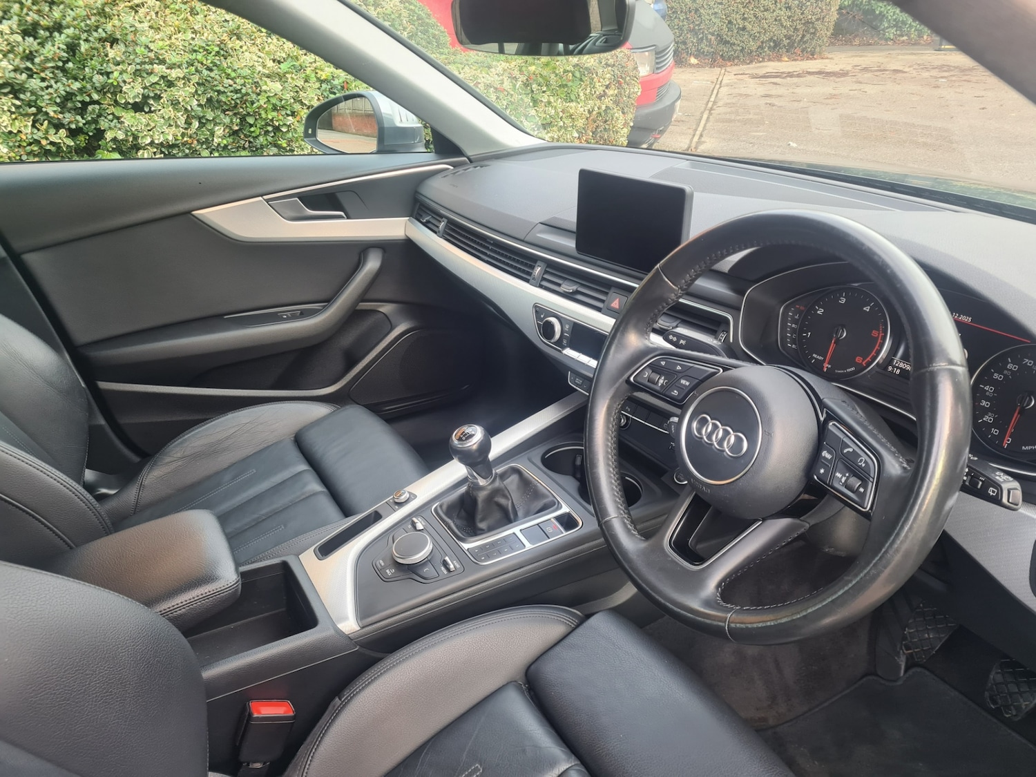 Used Audi A4 2017 for sale - 77677323: Photo 8