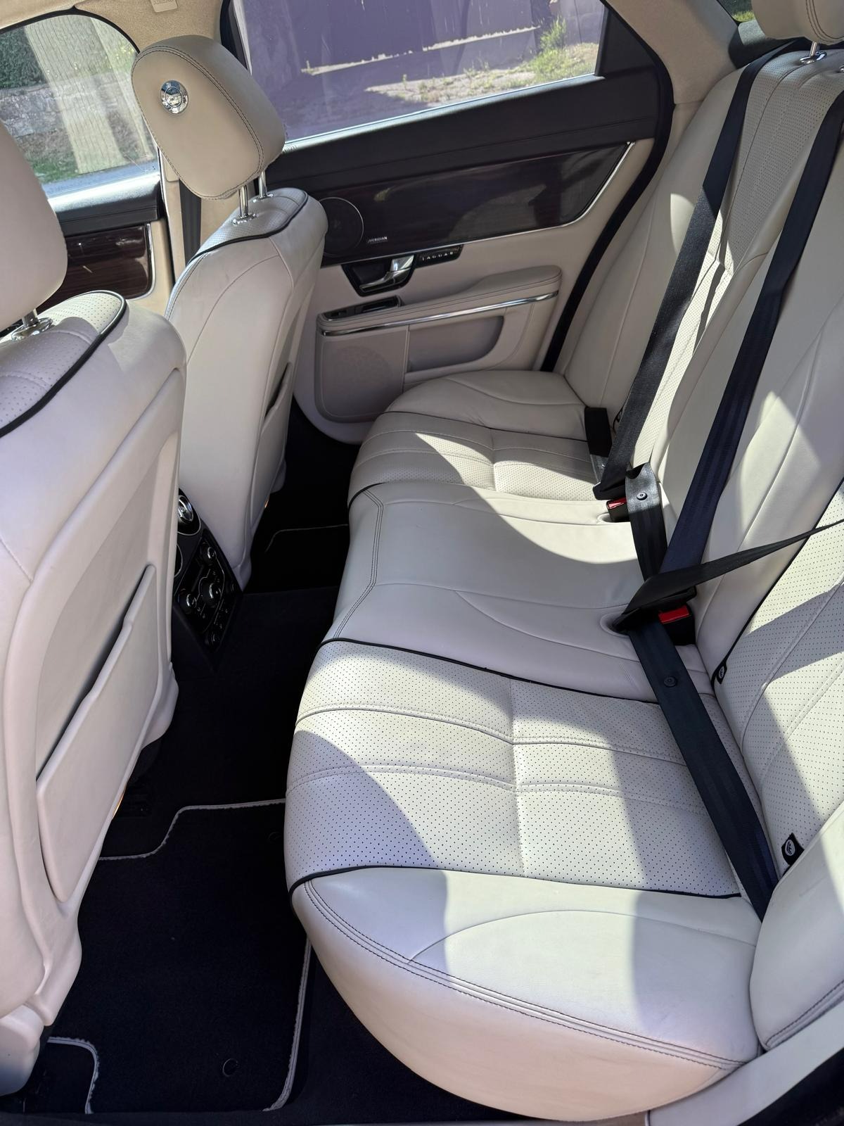 Used Jaguar XJ 2013 for sale - 77628849: Photo 14