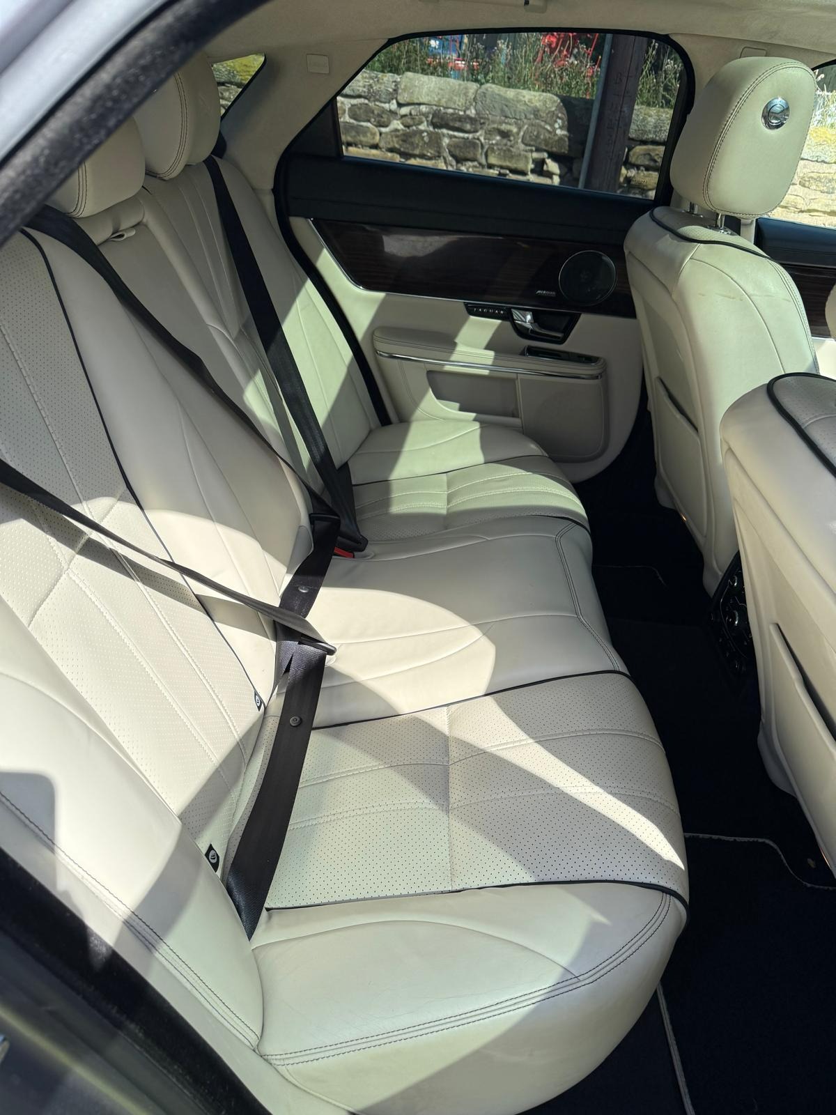 Used Jaguar XJ 2013 for sale - 77628849: Photo 6